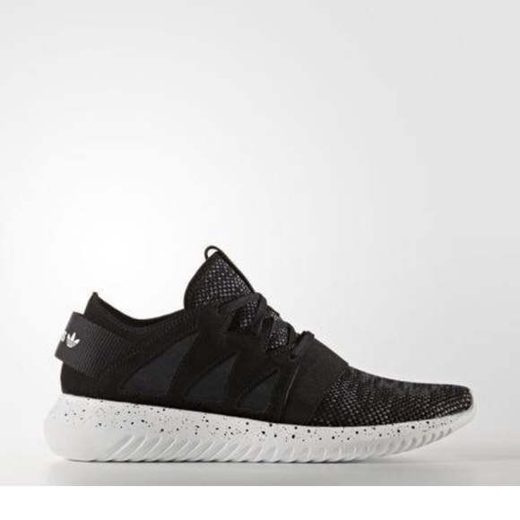 adidas Shoes - 🔥Adidas Originals Tubular Viral in Core Black